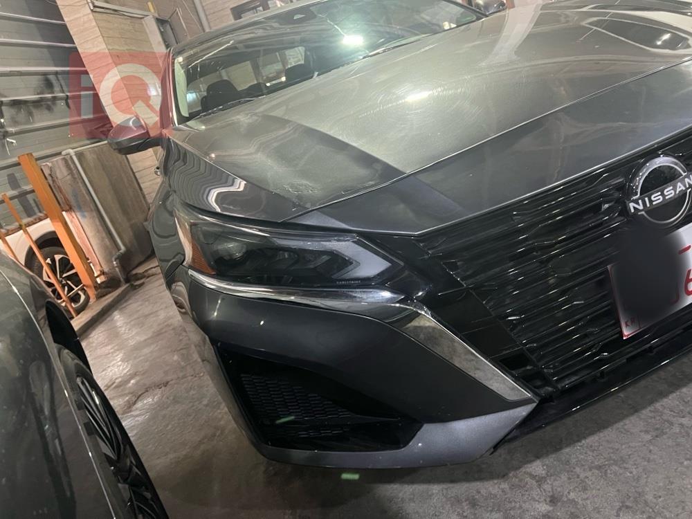 نيسان ألتيما